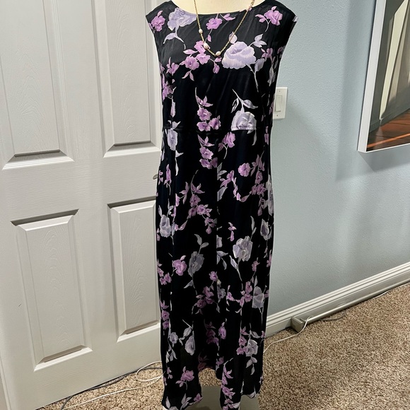 Summer sleeveless purple floral maxi - Picture 1 of 7